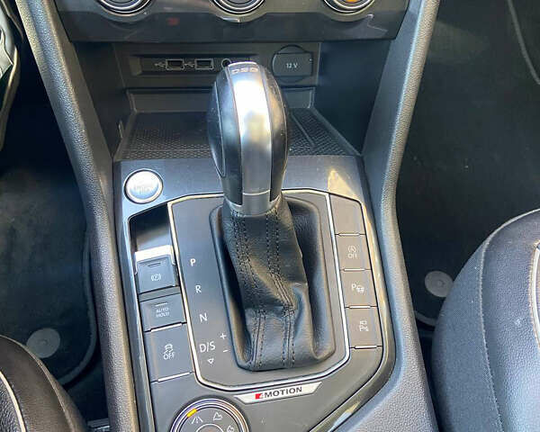 Белый Фольксваген Тигуан, объемом двигателя 1.97 л и пробегом 182 тыс. км за 26200 $, фото 14 на Automoto.ua