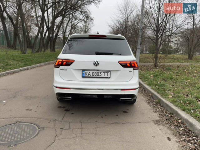 Білий Фольксваген Тігуан, об'ємом двигуна 1.98 л та пробігом 104 тис. км за 25600 $, фото 3 на Automoto.ua