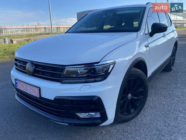 Белый Фольксваген Тигуан, объемом двигателя 2 л и пробегом 166 тыс. км за 14700 $, фото 6 на Automoto.ua