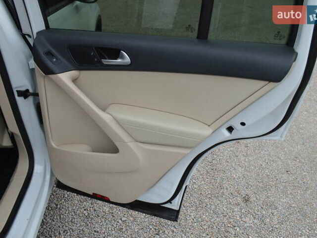 Белый Фольксваген Тигуан, объемом двигателя 1.98 л и пробегом 82 тыс. км за 15600 $, фото 13 на Automoto.ua