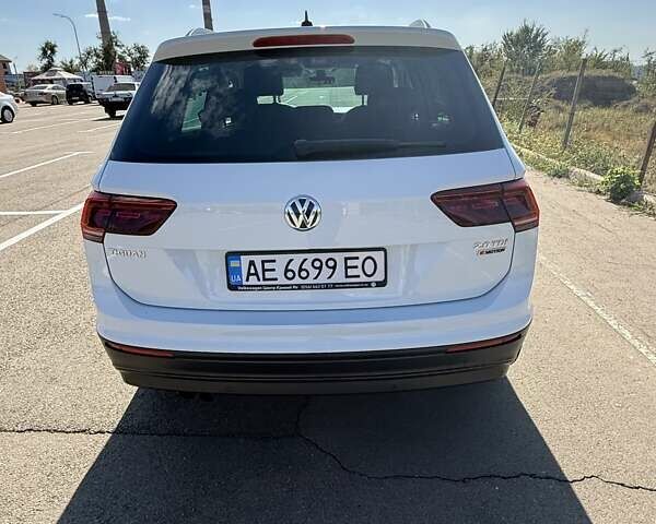 Білий Фольксваген Тігуан, об'ємом двигуна 2.01 л та пробігом 71 тис. км за 26000 $, фото 1 на Automoto.ua