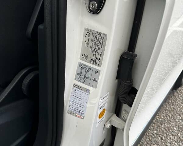 Білий Фольксваген Тігуан, об'ємом двигуна 1.98 л та пробігом 179 тис. км за 23500 $, фото 6 на Automoto.ua