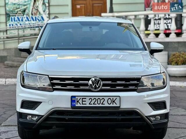 Белый Фольксваген Тигуан, объемом двигателя 1.98 л и пробегом 121 тыс. км за 21300 $, фото 1 на Automoto.ua