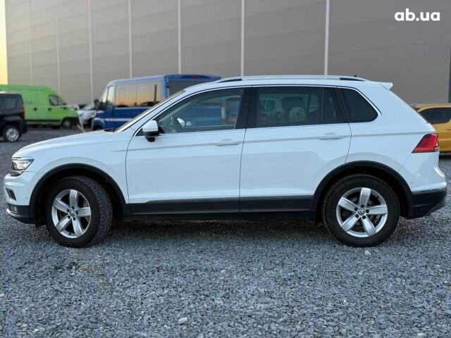 Белый Фольксваген Тигуан, объемом двигателя 2 л и пробегом 161 тыс. км за 24890 $, фото 4 на Automoto.ua