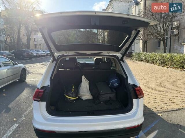 Білий Фольксваген Тігуан, об'ємом двигуна 1.98 л та пробігом 148 тис. км за 24000 $, фото 1 на Automoto.ua