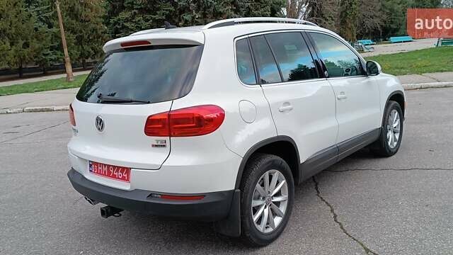 Белый Фольксваген Тигуан, объемом двигателя 2 л и пробегом 228 тыс. км за 13850 $, фото 18 на Automoto.ua