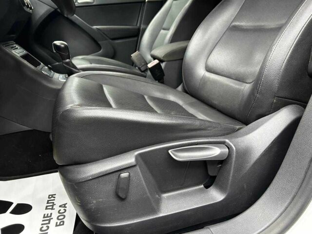 Білий Фольксваген Тігуан, об'ємом двигуна 2 л та пробігом 166 тис. км за 14200 $, фото 8 на Automoto.ua