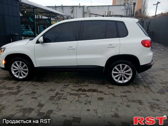 Белый Фольксваген Тигуан, объемом двигателя 2 л и пробегом 174 тыс. км за 15000 $, фото 7 на Automoto.ua