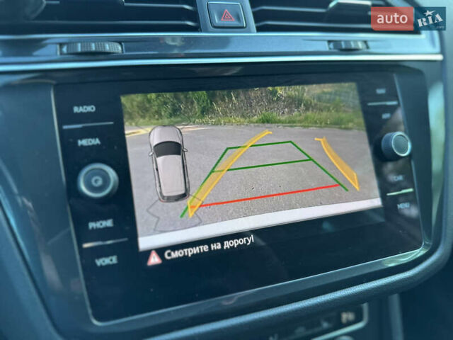 Білий Фольксваген Тігуан, об'ємом двигуна 1.97 л та пробігом 297 тис. км за 27000 $, фото 26 на Automoto.ua