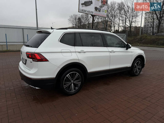 Білий Фольксваген Тігуан, об'ємом двигуна 1.98 л та пробігом 163 тис. км за 17500 $, фото 46 на Automoto.ua