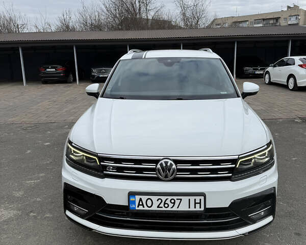 Белый Фольксваген Тигуан, объемом двигателя 1.97 л и пробегом 278 тыс. км за 25500 $, фото 12 на Automoto.ua