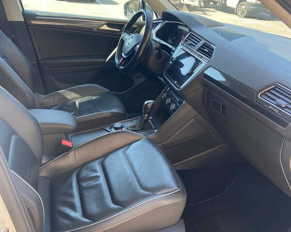 Белый Фольксваген Тигуан, объемом двигателя 1.97 л и пробегом 182 тыс. км за 26200 $, фото 21 на Automoto.ua