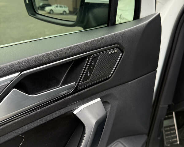 Белый Фольксваген Тигуан, объемом двигателя 1.97 л и пробегом 278 тыс. км за 25500 $, фото 24 на Automoto.ua