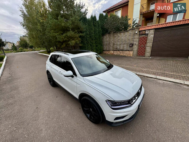 Білий Фольксваген Тігуан, об'ємом двигуна 1.98 л та пробігом 200 тис. км за 23500 $, фото 6 на Automoto.ua