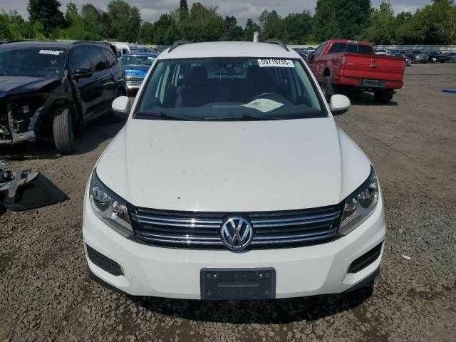 Білий Фольксваген Тігуан, об'ємом двигуна 2 л та пробігом 66 тис. км за 2000 $, фото 4 на Automoto.ua