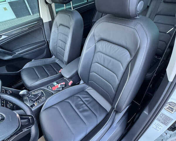 Білий Фольксваген Тігуан, об'ємом двигуна 1.98 л та пробігом 156 тис. км за 26500 $, фото 24 на Automoto.ua