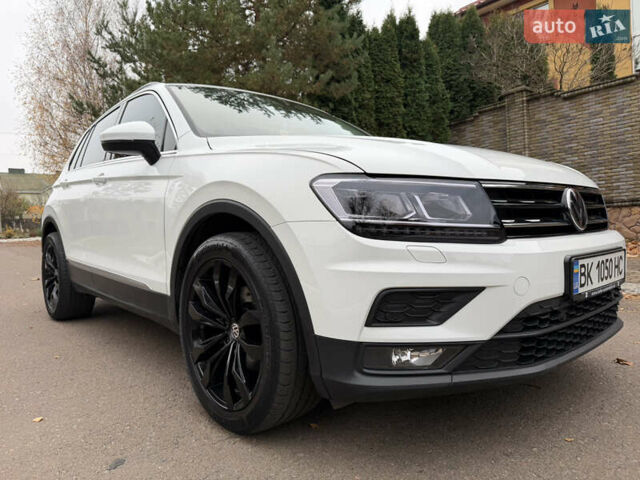 Белый Фольксваген Тигуан, объемом двигателя 1.98 л и пробегом 200 тыс. км за 21950 $, фото 8 на Automoto.ua