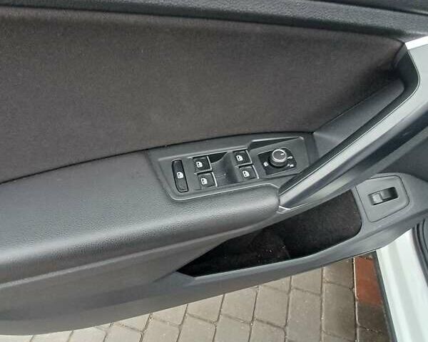 Белый Фольксваген Тигуан, объемом двигателя 1.98 л и пробегом 195 тыс. км за 25000 $, фото 12 на Automoto.ua