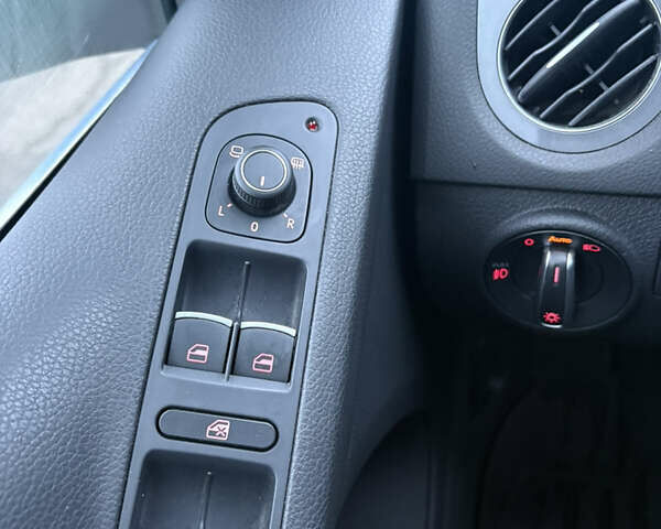 Білий Фольксваген Тігуан, об'ємом двигуна 1.98 л та пробігом 156 тис. км за 16300 $, фото 18 на Automoto.ua