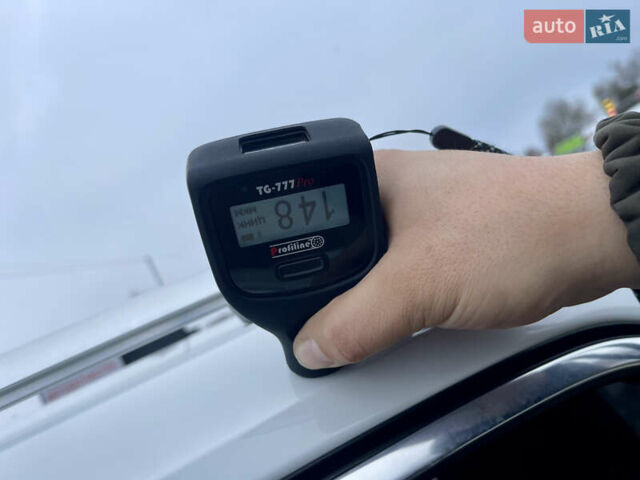 Белый Фольксваген Тигуан, объемом двигателя 2 л и пробегом 210 тыс. км за 23999 $, фото 90 на Automoto.ua