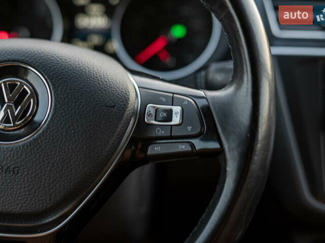 Білий Фольксваген Тігуан, об'ємом двигуна 2 л та пробігом 169 тис. км за 20900 $, фото 24 на Automoto.ua