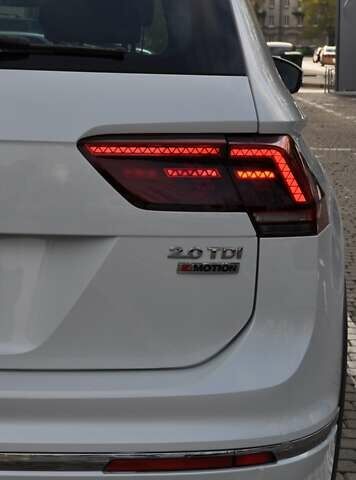 Белый Фольксваген Тигуан, объемом двигателя 1.98 л и пробегом 54 тыс. км за 27700 $, фото 8 на Automoto.ua