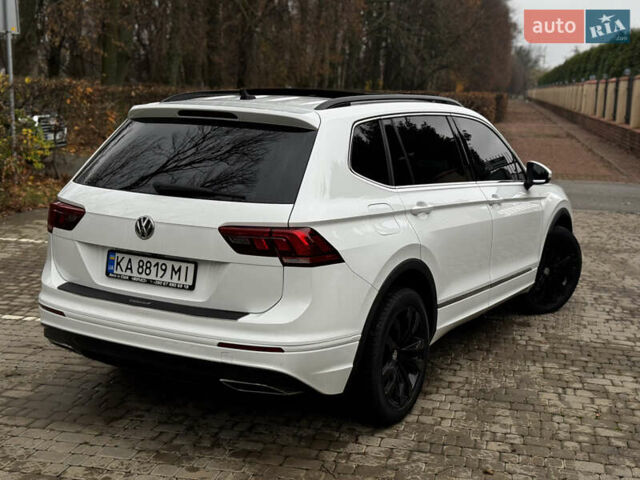 Белый Фольксваген Тигуан, объемом двигателя 2 л и пробегом 120 тыс. км за 22200 $, фото 6 на Automoto.ua