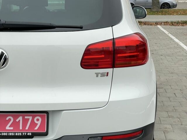 Белый Фольксваген Тигуан, объемом двигателя 2 л и пробегом 113 тыс. км за 13900 $, фото 7 на Automoto.ua