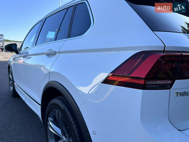 Білий Фольксваген Тігуан, об'ємом двигуна 1.97 л та пробігом 297 тис. км за 27000 $, фото 14 на Automoto.ua