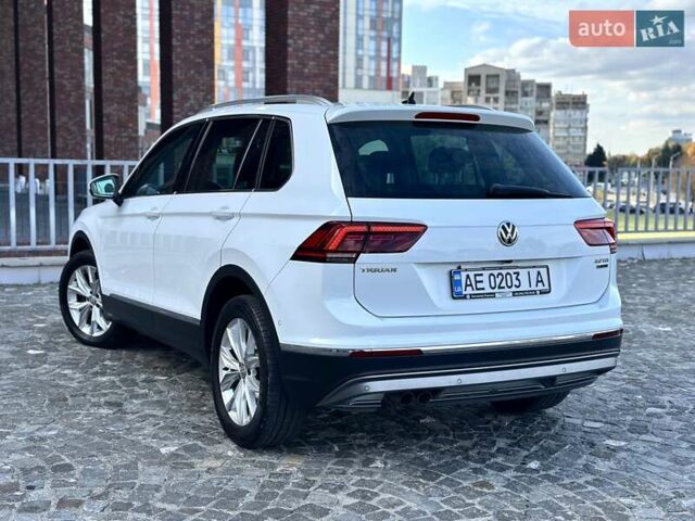 Фольксваген Тигуан 2017 в Днепре (Днепропетровске) на Automoto.ua Белый Фольксваген Тигуан, объемом двигателя 1.98 л и пробегом 88 тыс. км за 24900 $, фото 29 на Automoto.ua