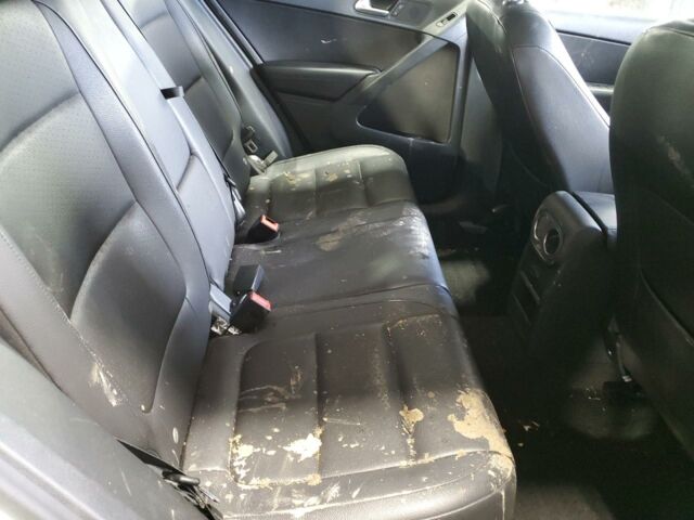 Білий Фольксваген Тігуан, об'ємом двигуна 2 л та пробігом 189 тис. км за 6400 $, фото 10 на Automoto.ua