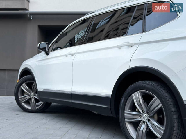 Білий Фольксваген Тігуан, об'ємом двигуна 1.98 л та пробігом 74 тис. км за 22222 $, фото 14 на Automoto.ua