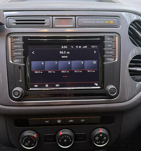 Білий Фольксваген Тігуан, об'ємом двигуна 1.98 л та пробігом 135 тис. км за 13100 $, фото 6 на Automoto.ua