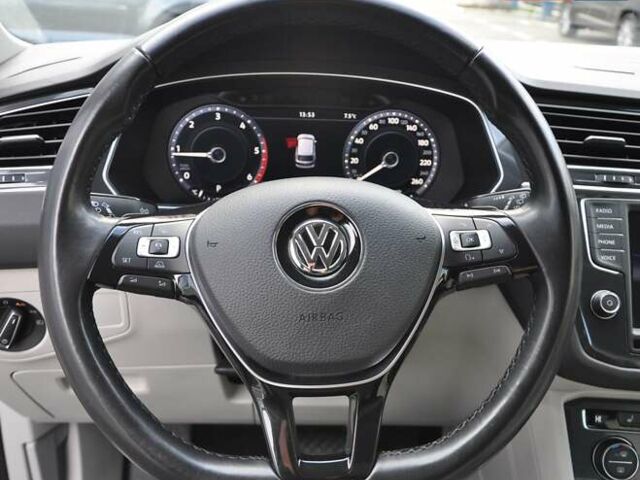 Белый Фольксваген Тигуан, объемом двигателя 1.98 л и пробегом 54 тыс. км за 27700 $, фото 31 на Automoto.ua