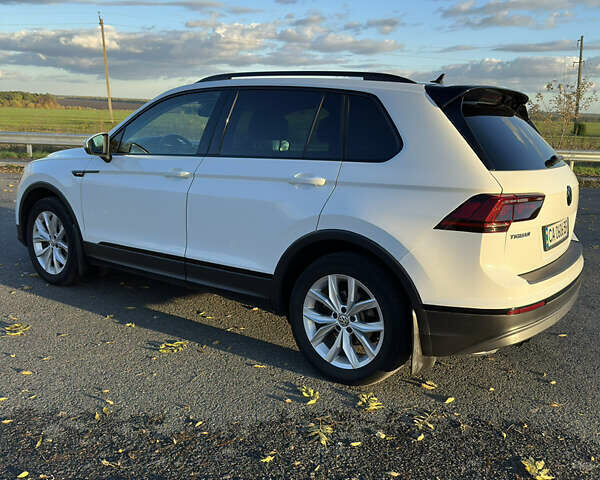Белый Фольксваген Тигуан, объемом двигателя 1.97 л и пробегом 146 тыс. км за 25900 $, фото 5 на Automoto.ua