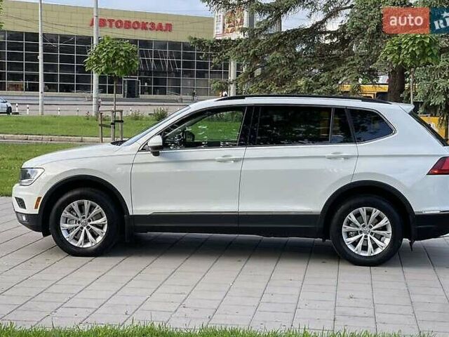 Белый Фольксваген Тигуан, объемом двигателя 1.98 л и пробегом 94 тыс. км за 19800 $, фото 6 на Automoto.ua