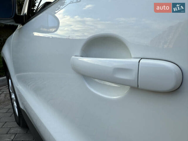 Белый Фольксваген Тигуан, объемом двигателя 1.98 л и пробегом 108 тыс. км за 14500 $, фото 7 на Automoto.ua