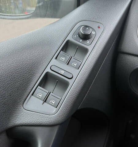 Білий Фольксваген Тігуан, об'ємом двигуна 1.98 л та пробігом 135 тис. км за 13100 $, фото 7 на Automoto.ua