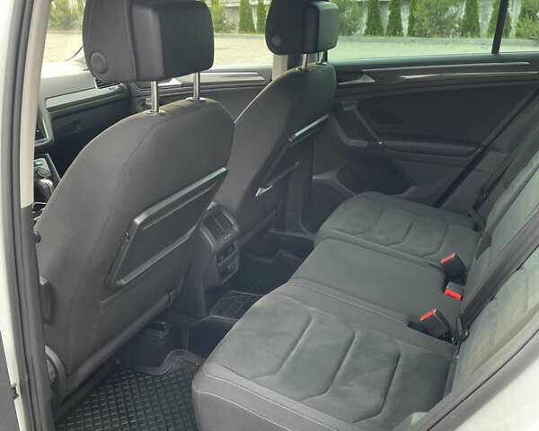 Білий Фольксваген Тігуан, об'ємом двигуна 1.97 л та пробігом 207 тис. км за 26500 $, фото 47 на Automoto.ua