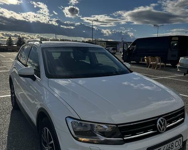 Білий Фольксваген Тігуан, об'ємом двигуна 1.98 л та пробігом 179 тис. км за 23500 $, фото 1 на Automoto.ua