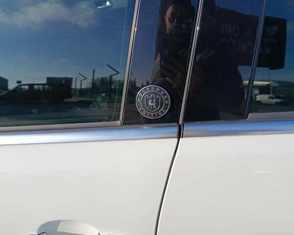 Белый Фольксваген Тигуан, объемом двигателя 1.98 л и пробегом 200 тыс. км за 14600 $, фото 1 на Automoto.ua