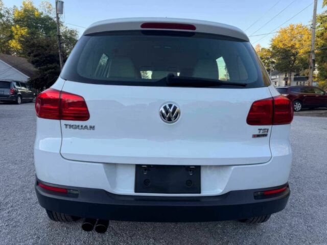 Белый Фольксваген Тигуан, объемом двигателя 2 л и пробегом 67 тыс. км за 10500 $, фото 6 на Automoto.ua