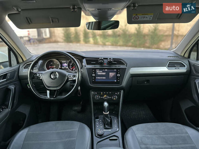 Белый Фольксваген Тигуан, объемом двигателя 1.97 л и пробегом 258 тыс. км за 23300 $, фото 32 на Automoto.ua
