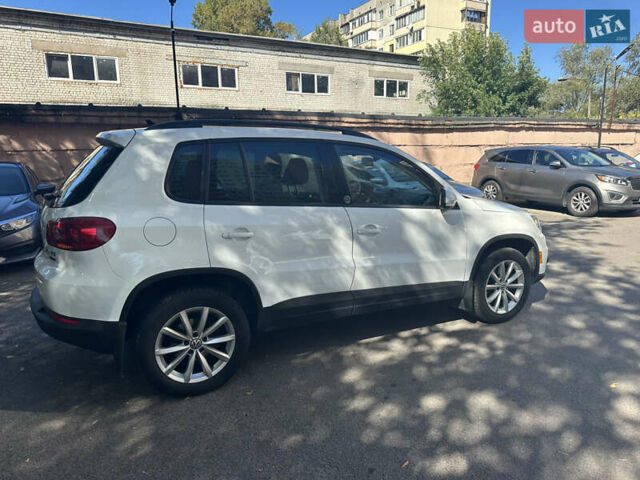 Білий Фольксваген Тігуан, об'ємом двигуна 2 л та пробігом 58 тис. км за 10888 $, фото 7 на Automoto.ua