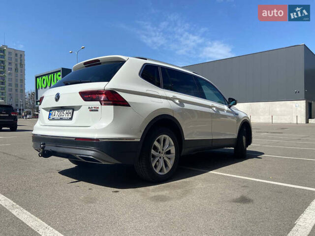 Белый Фольксваген Тигуан, объемом двигателя 1.97 л и пробегом 182 тыс. км за 26200 $, фото 4 на Automoto.ua
