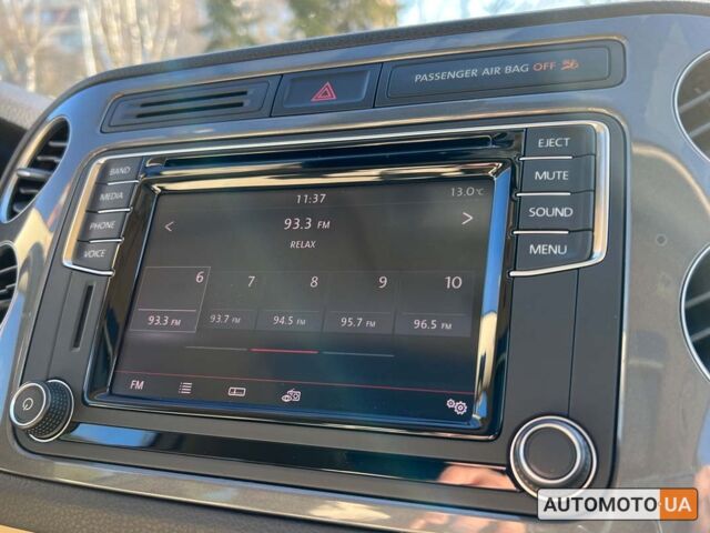 Білий Фольксваген Тігуан, об'ємом двигуна 2 л та пробігом 150 тис. км за 15999 $, фото 14 на Automoto.ua