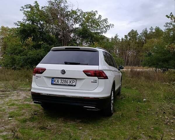 Белый Фольксваген Тигуан, объемом двигателя 1.98 л и пробегом 106 тыс. км за 20500 $, фото 5 на Automoto.ua