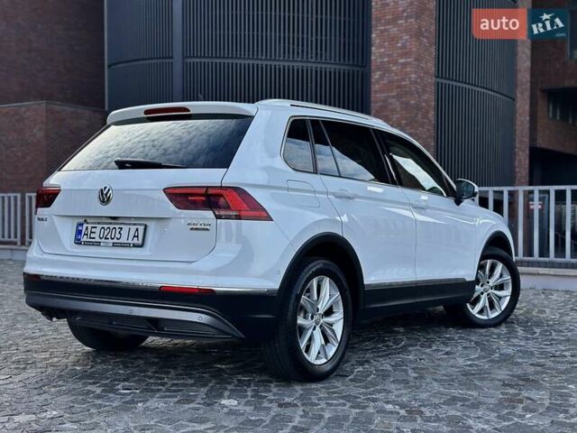 Фольксваген Тигуан 2017 в Днепре (Днепропетровске) на Automoto.ua Белый Фольксваген Тигуан, объемом двигателя 1.98 л и пробегом 88 тыс. км за 24900 $, фото 33 на Automoto.ua