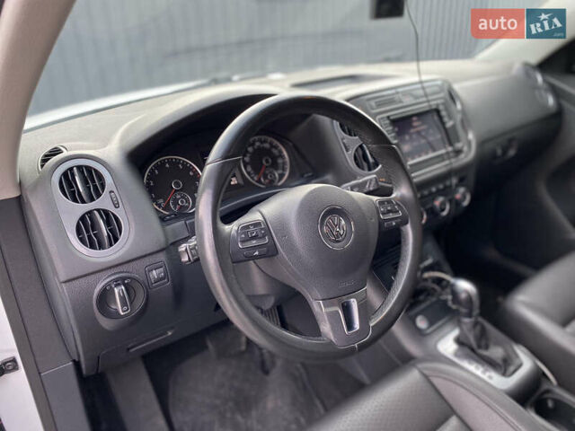 Білий Фольксваген Тігуан, об'ємом двигуна 1.98 л та пробігом 108 тис. км за 12699 $, фото 35 на Automoto.ua