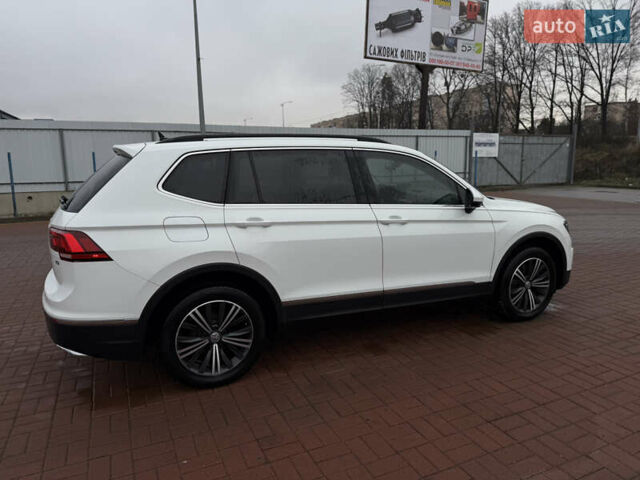 Білий Фольксваген Тігуан, об'ємом двигуна 1.98 л та пробігом 163 тис. км за 17500 $, фото 48 на Automoto.ua